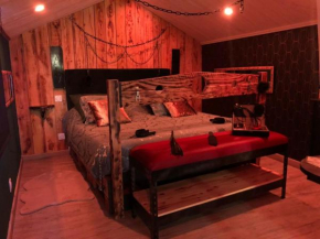 Love Room Vendee - The Secrets of the Chateau